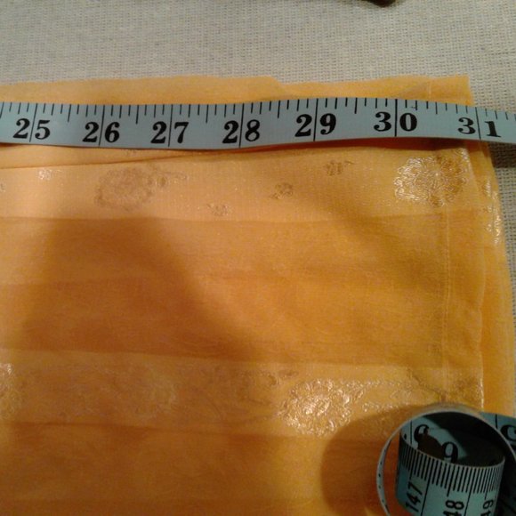 JAHNVI PIJAMA SET SIZE LARGE - Picture 8 of 10